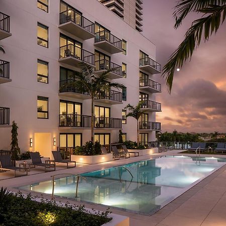 فندق Aka West Palm غرب شاطئ بالم المظهر الخارجي الصورة