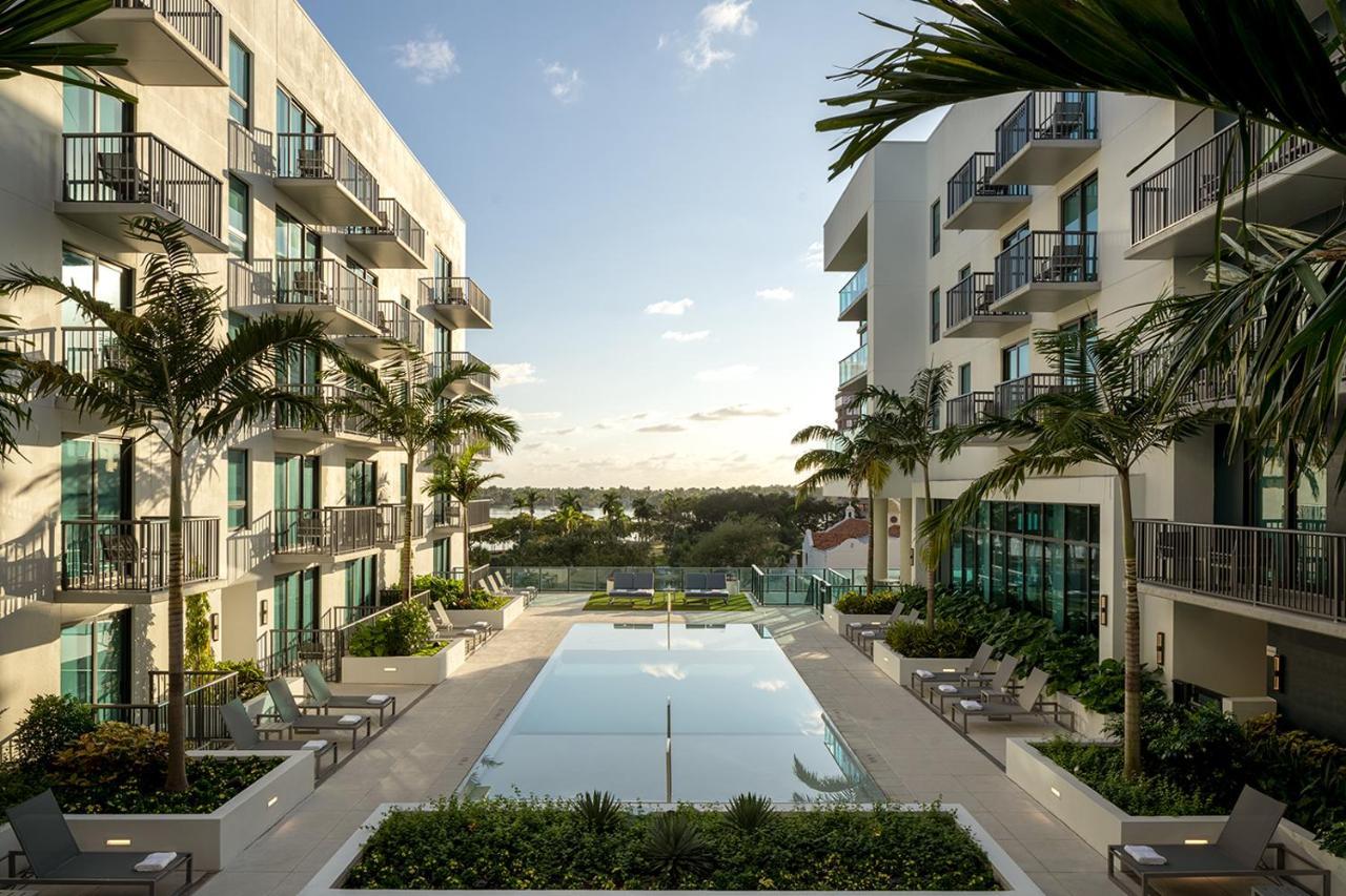فندق Aka West Palm غرب شاطئ بالم المظهر الخارجي الصورة
