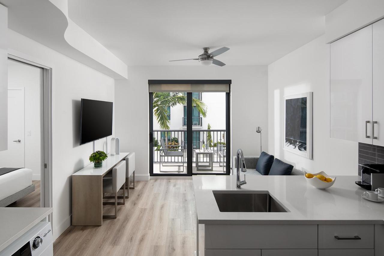 فندق Aka West Palm غرب شاطئ بالم المظهر الخارجي الصورة