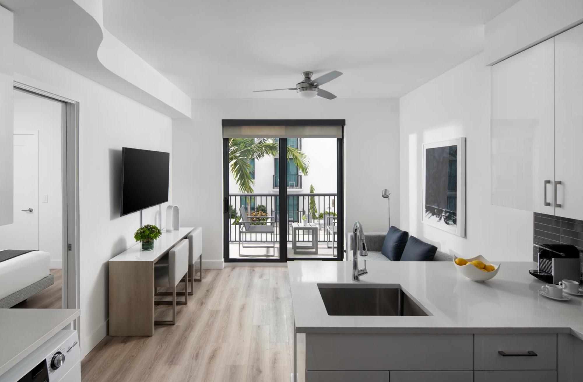 فندق Aka West Palm غرب شاطئ بالم المظهر الخارجي الصورة